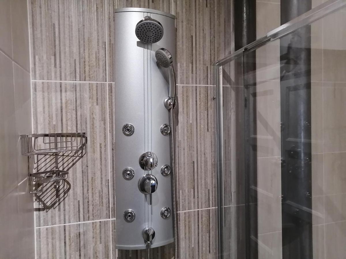 Easy Inn Guesthouse ウェルコム エクステリア 写真