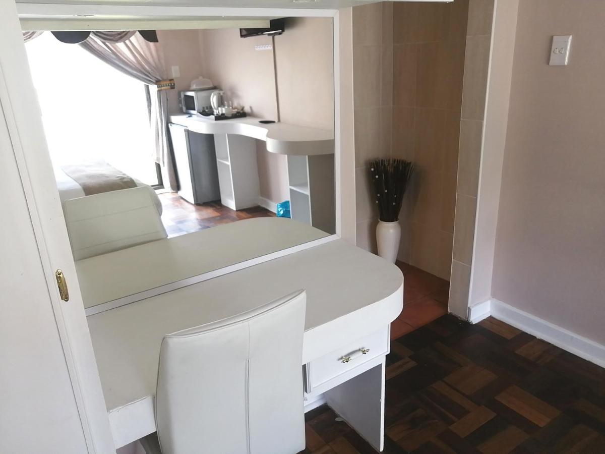 Easy Inn Guesthouse ウェルコム エクステリア 写真
