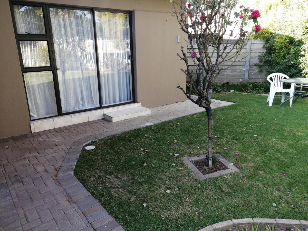 Easy Inn Guesthouse ウェルコム エクステリア 写真